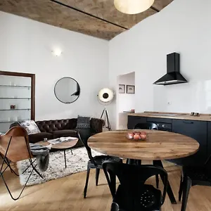 https://residenza-flavia.it-romehotels.com